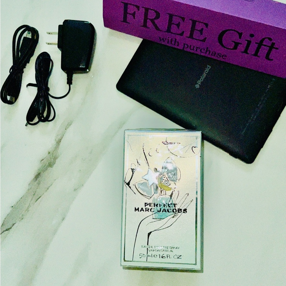 Marc Jacobs Perfect Fragrance EDT 1.6 oz with free gift
